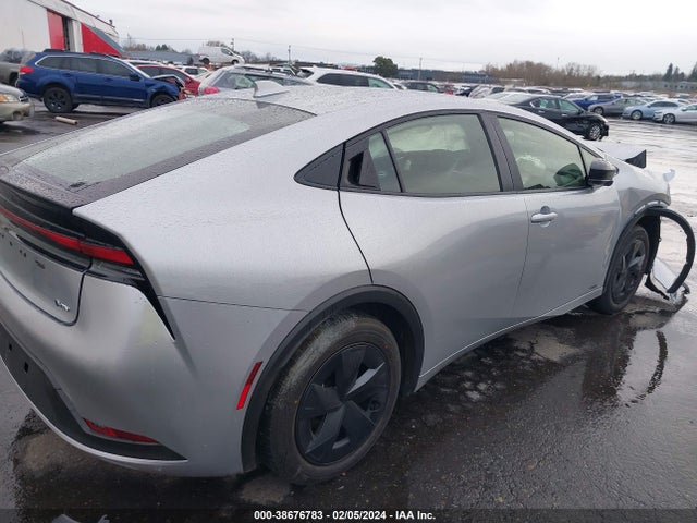 Toyota Prius Le Awd-e 2023 JTDADABU7P3006207 Image 4