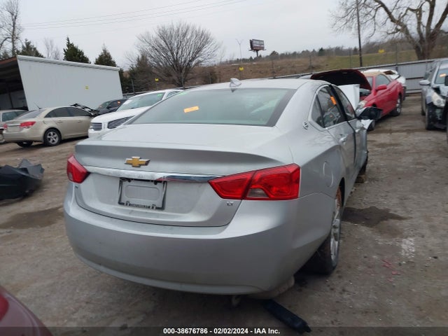 Chevrolet IMPALA 1LT 2018 2G1105S36J9120684 Image 15