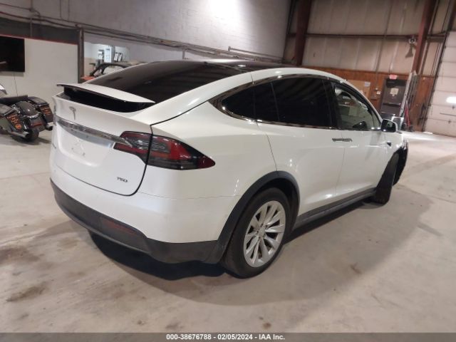5YJXCAE21HF070206 Tesla Model X 100d/75d/90d
