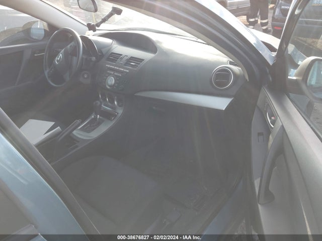 2011 MAZDA MAZDA3 I TOURING VIN: JM1BL1VG6B1432990