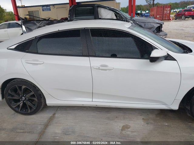 Honda Civic Sport 2020 2HGFC2F8XLH572155 Image 13