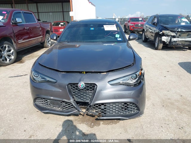 ZARFAMBN0N7666352 Alfa Romeo Giulia Ti Rwd