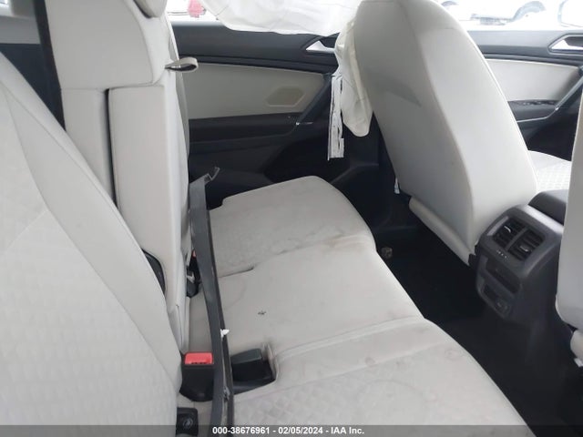3VV1B7AX9LM047906 Volkswagen Tiguan 2.0t S