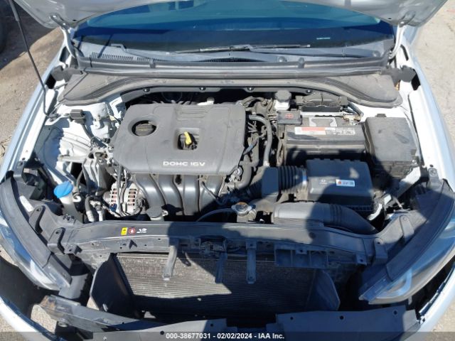 KMHD74LF2JU520453 Hyundai ELANTRA SE