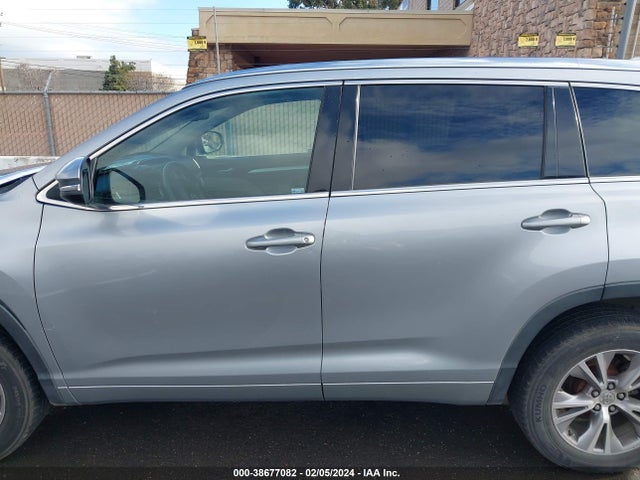 2015 TOYOTA HIGHLANDER XLE V6 VIN: 5TDKKRFH0FS113330