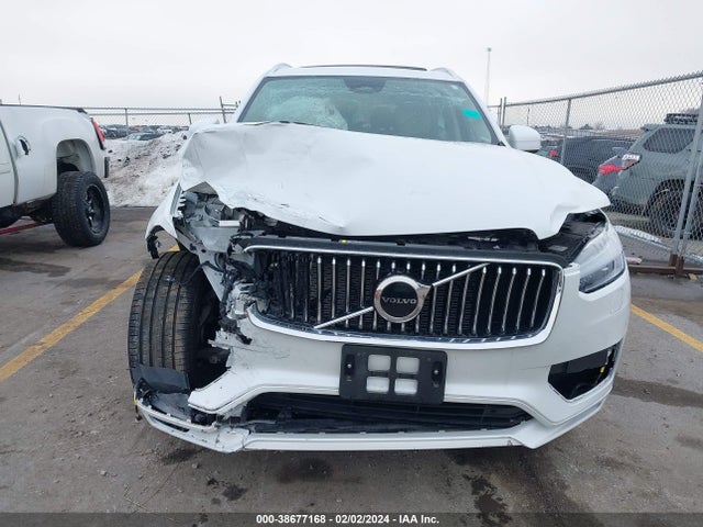 YV4L12PV7P1941454 Volvo Xc90 B5 Core