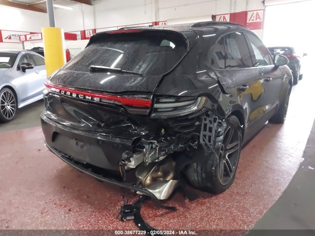 2021 PORSCHE MACAN WP1AA2A53MLB02886 Photo 3