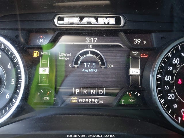 RAM 1500 Laramie Quad Cab 4x4 6'4 Box 2020 1C6SRFDT1LN263151 Image 15