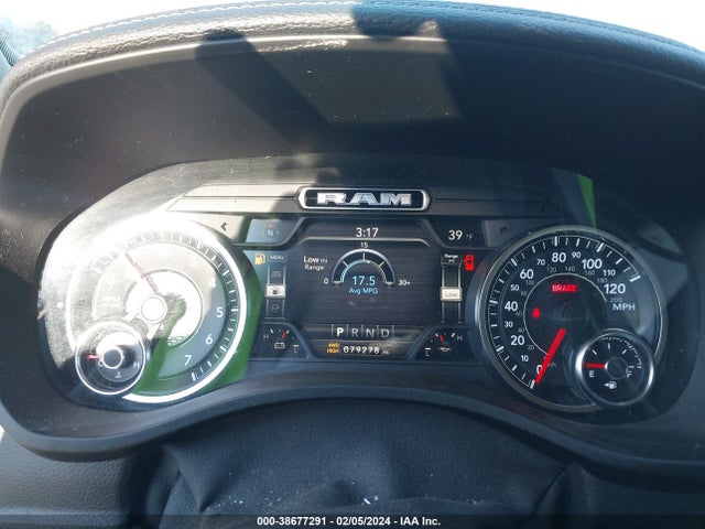 RAM 1500 Laramie Quad Cab 4x4 6'4 Box 2020 1C6SRFDT1LN263151 Image 7