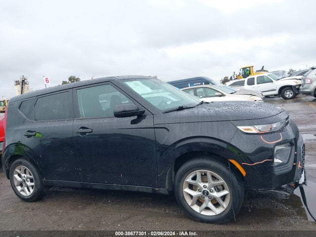 KIA SOUL S 2020 KNDJ23AU5L7123564 Image 13