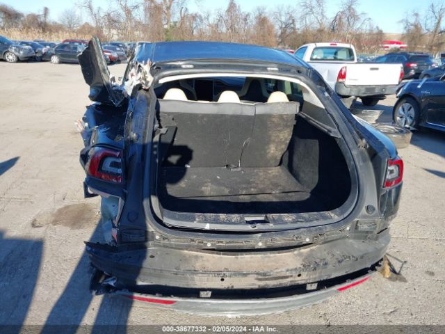 5YJSA1H18EFP33091 Tesla Model S P85
