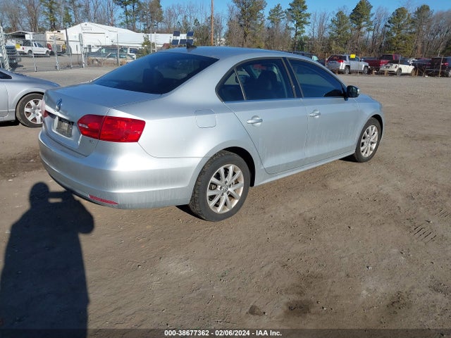 2014 VOLKSWAGEN JETTA 1.8T SE VIN: 3VWD07AJ2EM441499