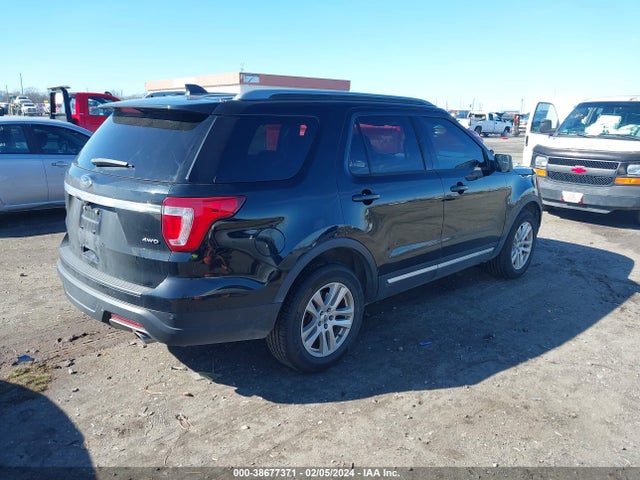 Ford EXPLORER XLT 2018 1FM5K8D80JGC04493 Image 4