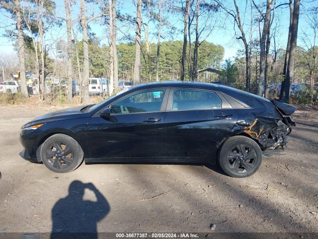 2021 HYUNDAI ELANTRA SEL VIN: 5NPLM4AG9MH027744