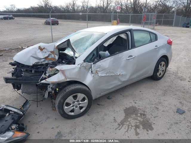 KIA FORTE LX 2016 KNAFK4A6XG5542585 Image 2