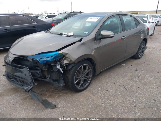 Toyota COROLLA SE 2017 5YFBURHE0HP602982 Image 2
