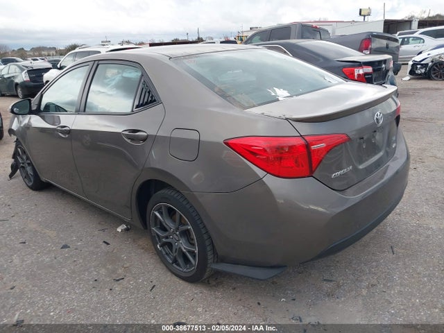 Toyota COROLLA SE 2017 5YFBURHE0HP602982 Image 3