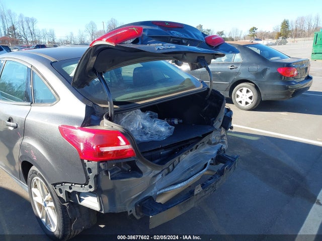 1FADP3F25GL337852 Ford FOCUS SE