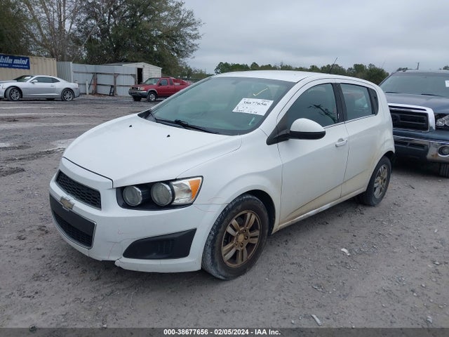 Chevrolet Sonic Lt Auto 2014 1G1JC6SH2E4104726 Image 2