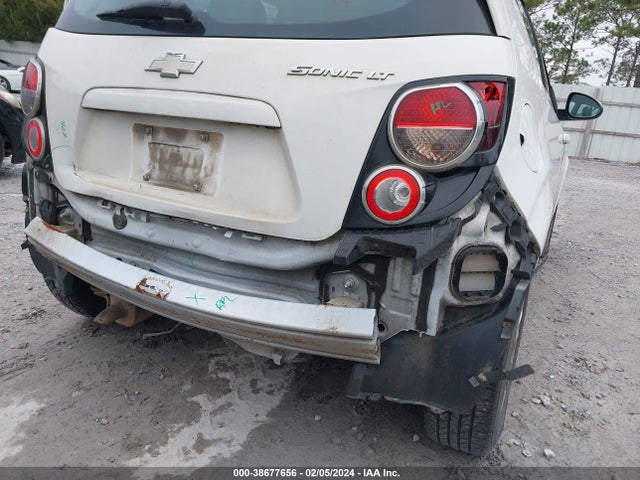 Chevrolet Sonic Lt Auto 2014 1G1JC6SH2E4104726 Image 6