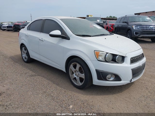 Chevrolet Sonic Ltz Auto 2015 1G1JE5SB1F4112351 Image 1