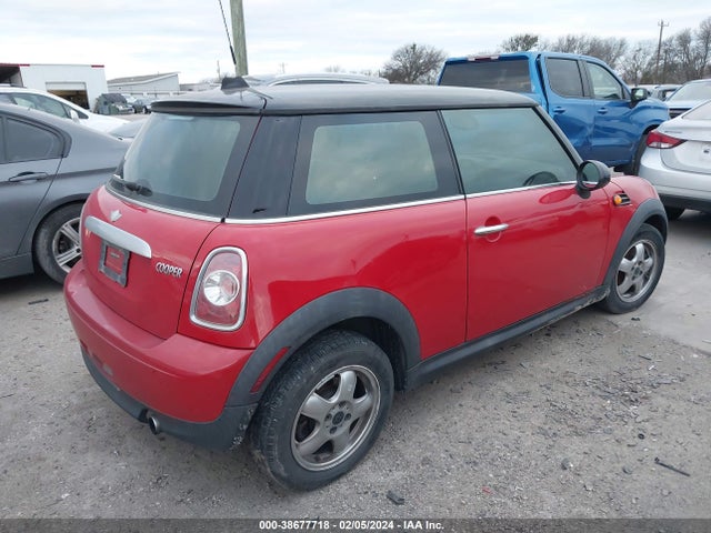 2011 MINI COOPER WMWSU3C5XBT183041 Photo 3