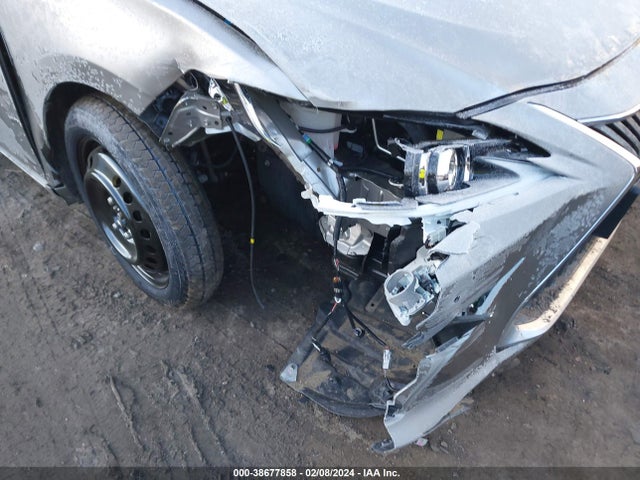 58ADZ1B1XMU090876 Lexus ES 350