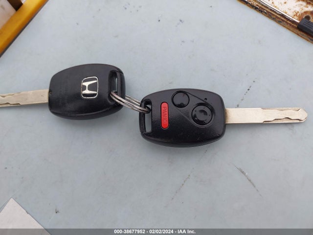 2008 HONDA FIT SPORT VIN: JHMGD38698S047748