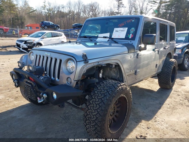 1C4BJWEG3HL619572 Jeep Wrangler Unlimited Sahara 4x4