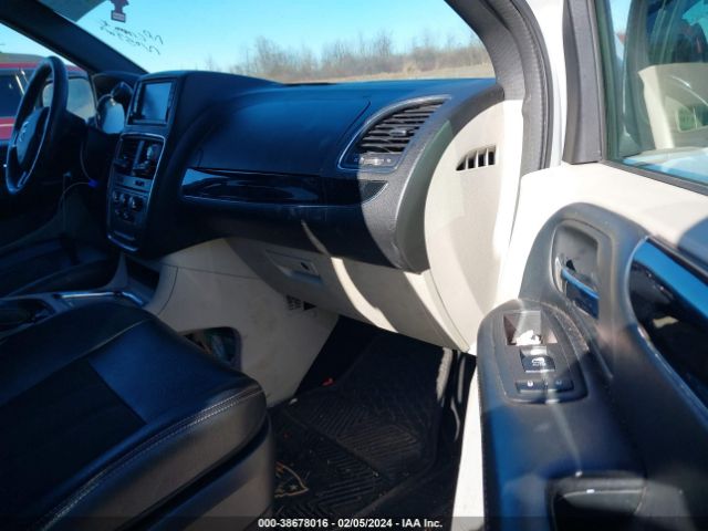 2019 DODGE GRAND CARAVAN 2C4RDGCG9KR679630 Photo 4