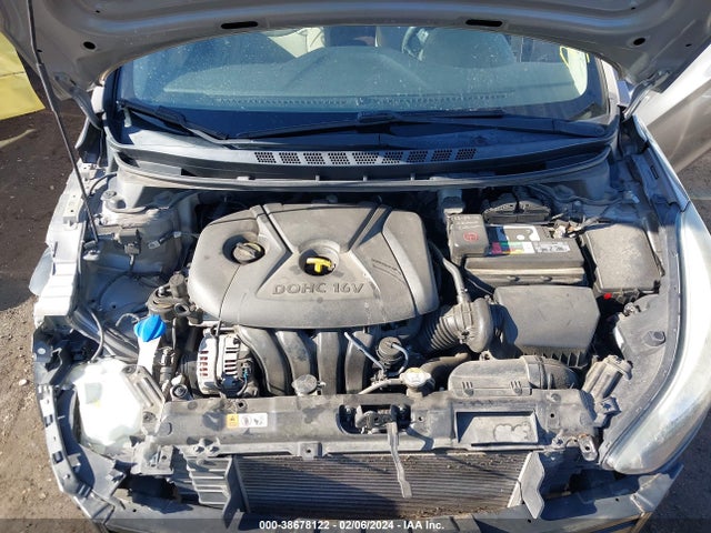2016 HYUNDAI ELANTRA SE VIN: 5NPDH4AE4GH670594