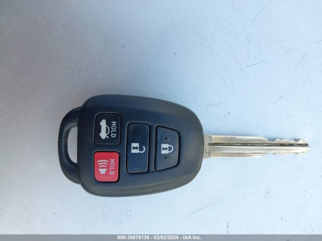 Toyota Corolla Le Plus 2014 2T1BURHE2EC090413 Image 11