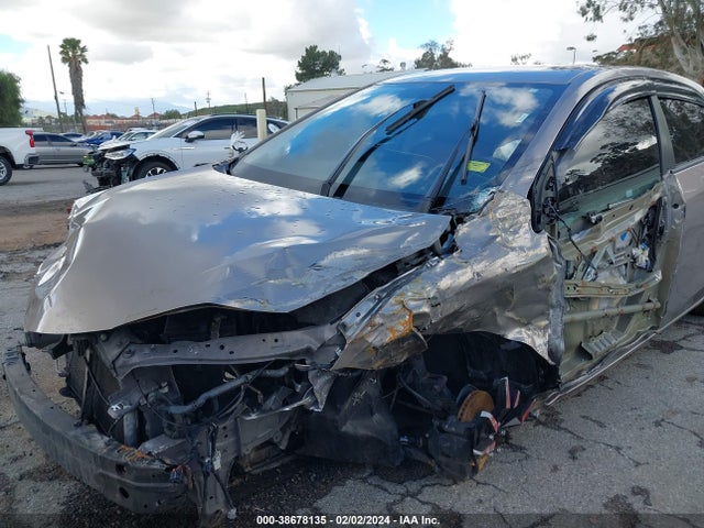 Toyota Corolla Le Plus 2014 2T1BURHE2EC090413 Image 6