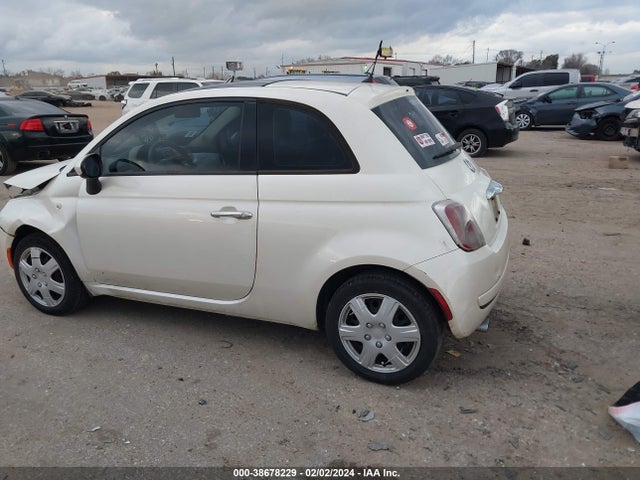 2013 FIAT 500 3C3CFFAR0DT742892 Photo 2
