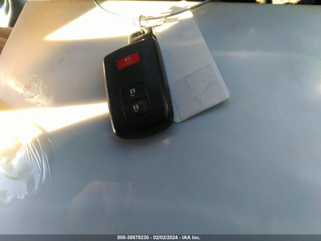 Toyota PRIUS C 2015 JTDKDTB3XF1086605 Image 24