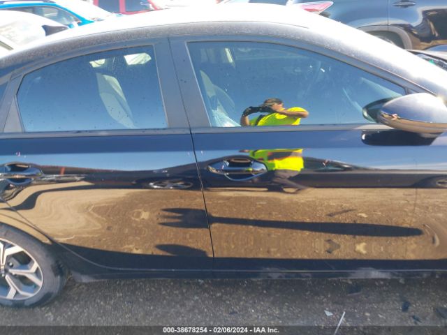 3KPF24AD8LE223802 KIA Forte Lxs