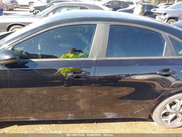 3KPF24AD8LE223802 KIA Forte Lxs