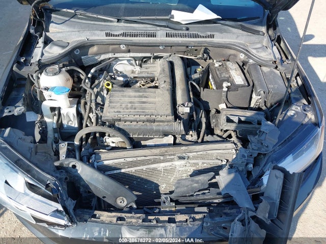 3VW2B7AJ4JM225228 Volkswagen Jetta 1.4t S