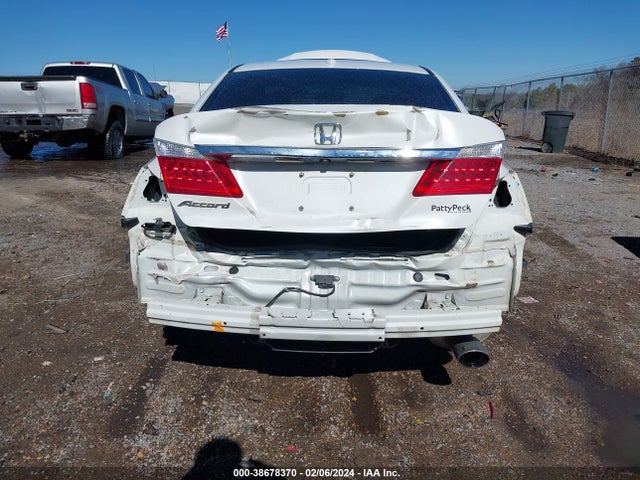 Honda Accord 2014 1HGCR2F82EA048615 Image 18