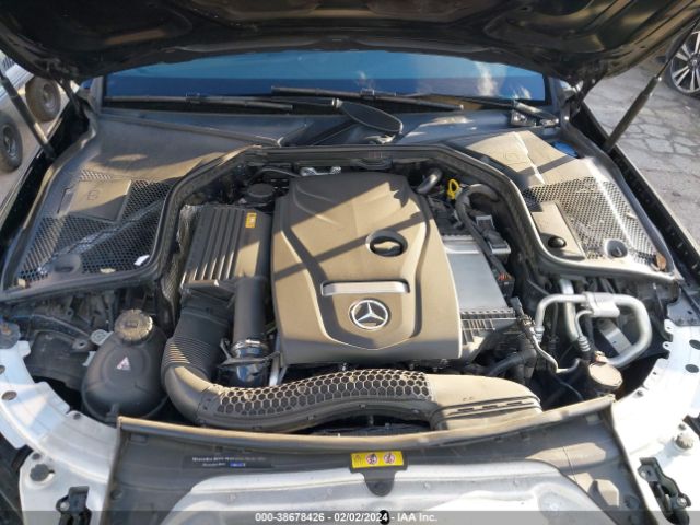 55SWF4JBXHU194001 Mercedes-Benz C 300 Luxury/sport