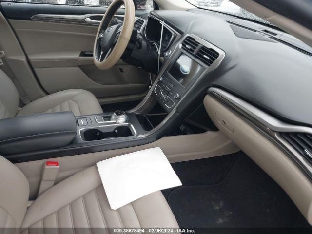 3FA6P0MU0KR221190 Ford Fusion Hybrid Sel