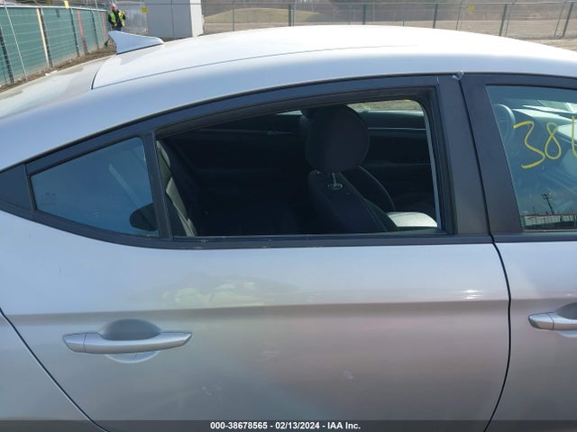 Hyundai ELANTRA SEL 2018 KMHD84LF9JU457459 Image 20