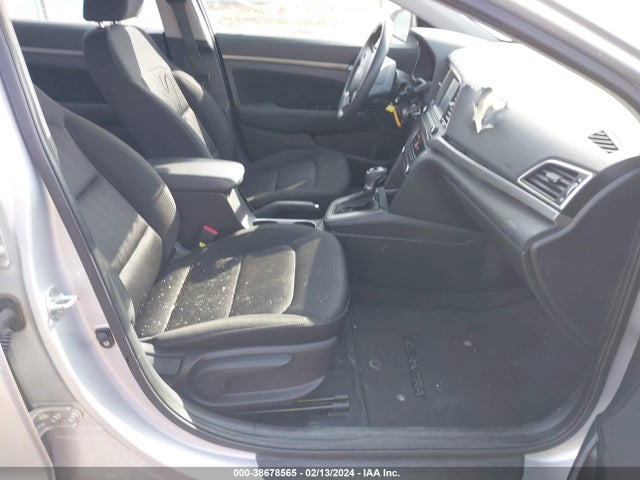 Hyundai ELANTRA SEL 2018 KMHD84LF9JU457459 Image 5