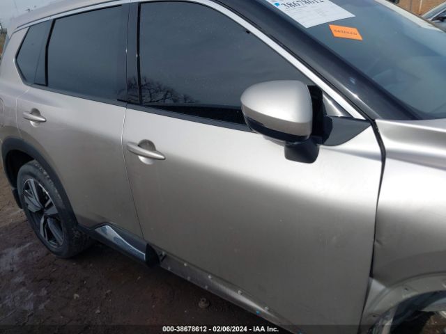JN8BT3CA5NW042274 Nissan Rogue Sl Fwd