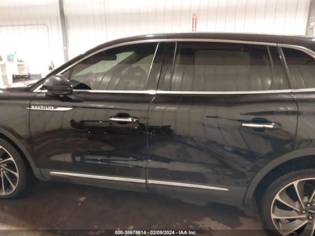 2LMPJ8L98KBL11259 Lincoln Nautilus Reserve