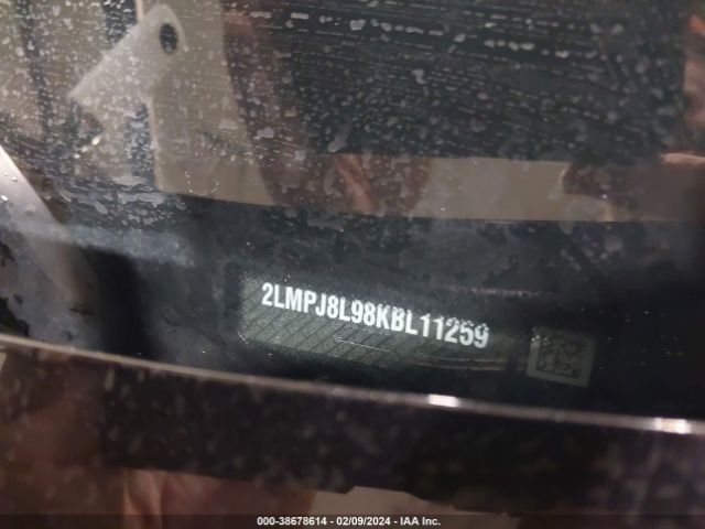 2LMPJ8L98KBL11259 Lincoln Nautilus Reserve