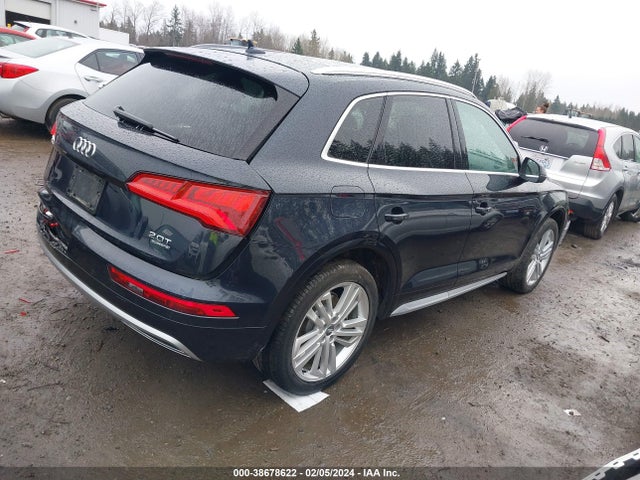 WA1BNAFY9J2064681 Audi Q5 2.0t Premium/2.0t Tech Premium