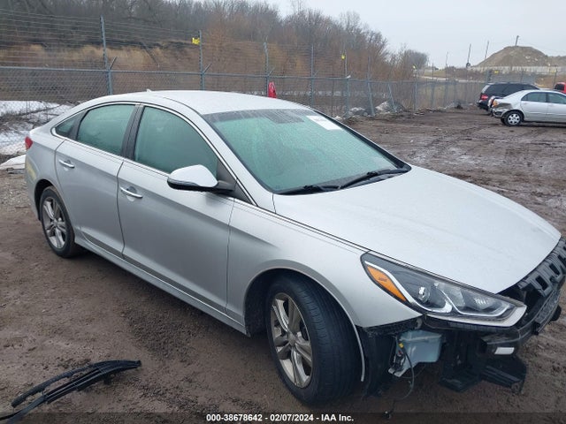 Hyundai SONATA SEL 2018 5NPE34AF0JH632086 Image 1