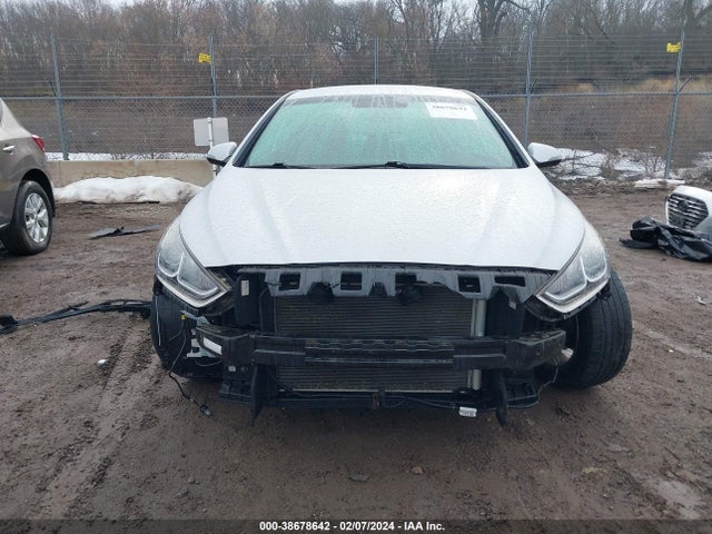 Hyundai SONATA SEL 2018 5NPE34AF0JH632086 Image 12