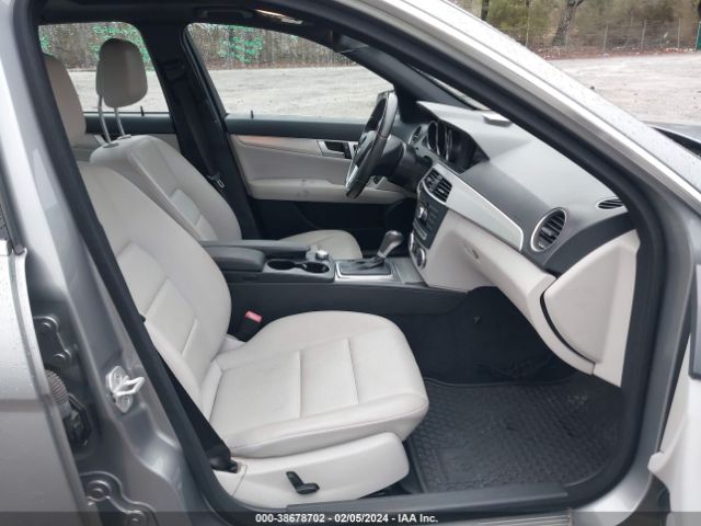 WDDGF4HB8EG229587 Mercedes-Benz C 250 Luxury/sport